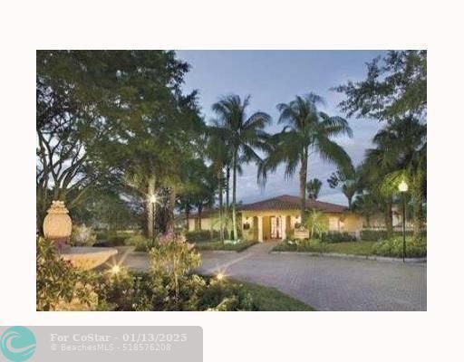 Foto principal - 10773 Cleary Blvd