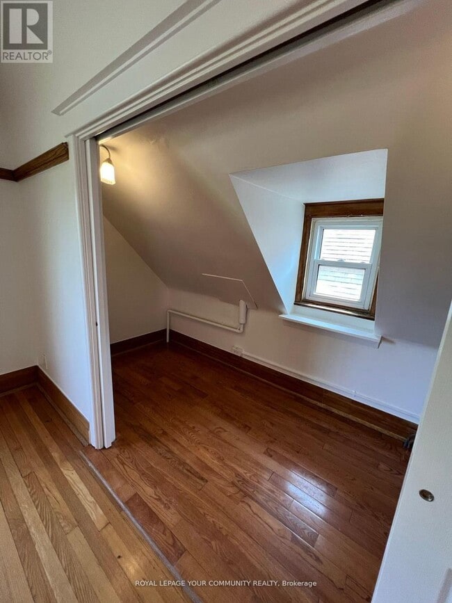 Building Photo - 162 Glen Rd