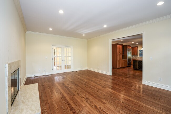 Foto del edificio - 59 Brewster Rd