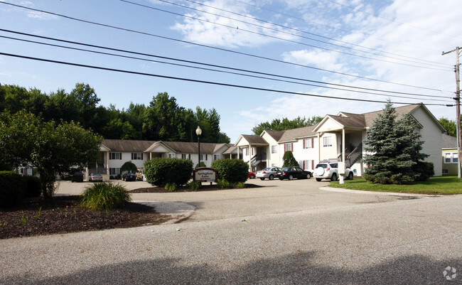 Building Photo - Springfield Lake Apartments