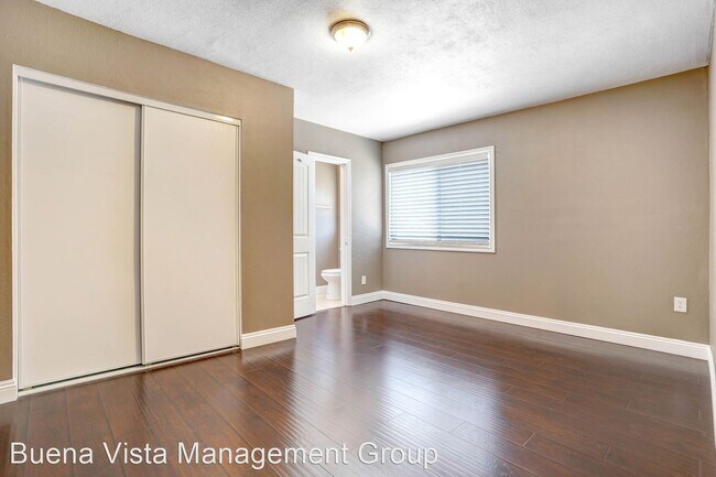 Building Photo - 3 br, 2 bath House - 492 W. Cornell Dr.