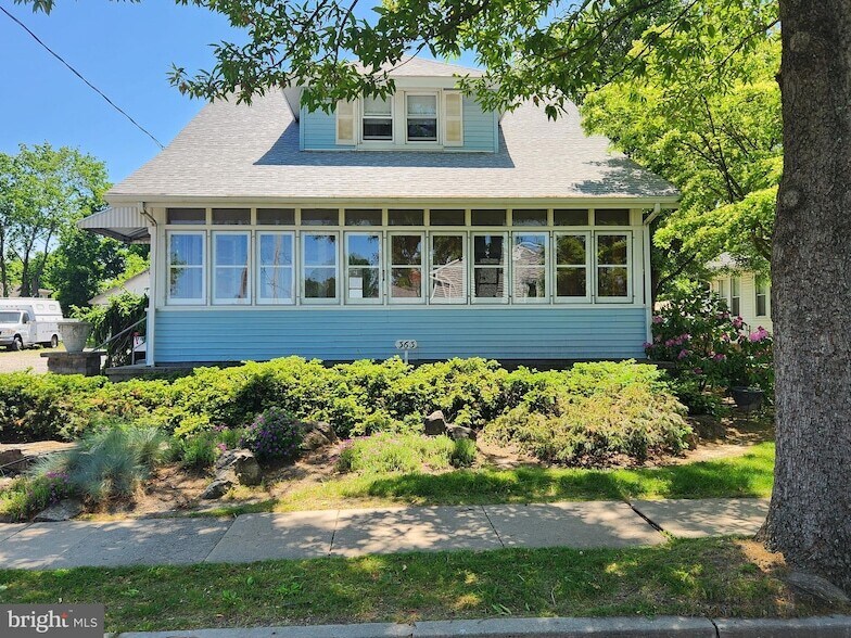 Foto principal - 363 Morrison Ave