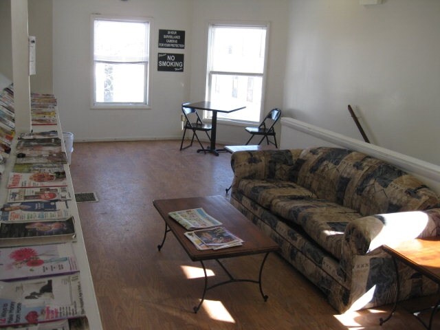  - 39 Montcalm Ave