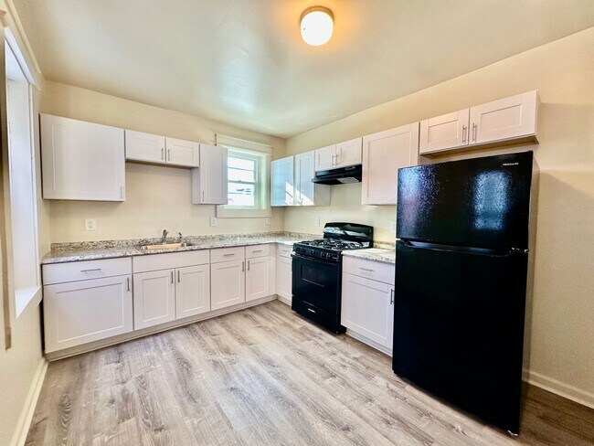 Foto del edificio - 4 Bedroom Home