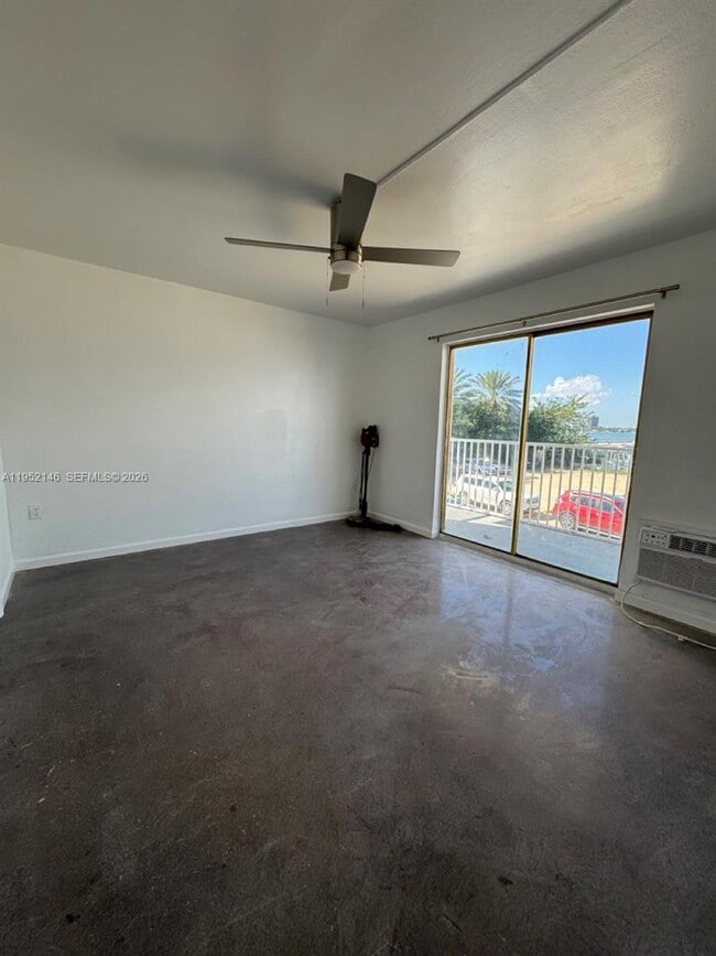 Building Photo - 7904 West Dr