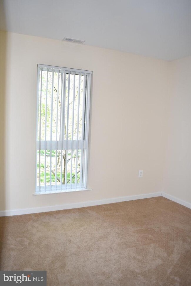 Building Photo - 3216 Spartan Rd