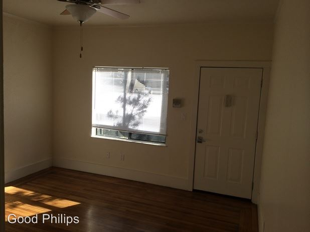 Foto del edificio - 715 E 18th St