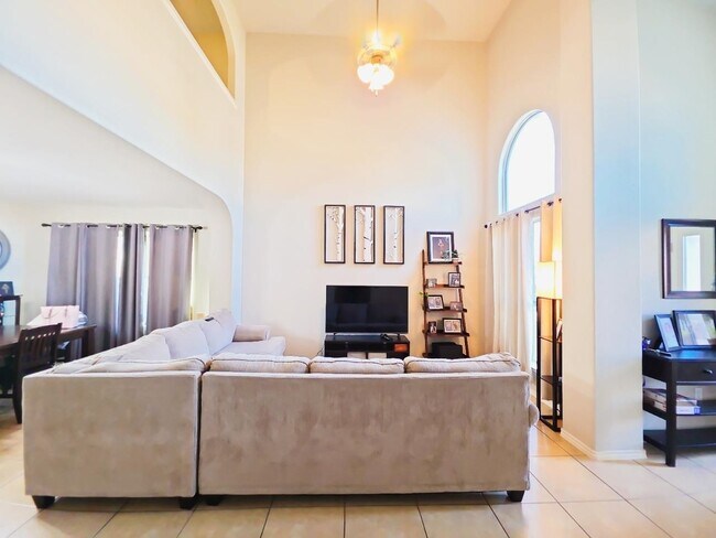 Foto del edificio - 1408 Calaveras Ct