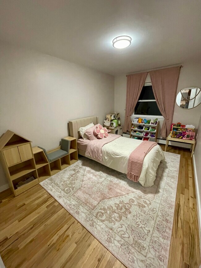 Foto del edificio - 229 E 237th St