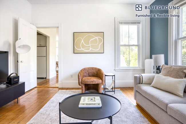 Building Photo - 32 Healey St