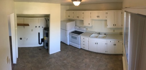 Building Photo - West Jordan Apartment - GREAT LOCATION!
