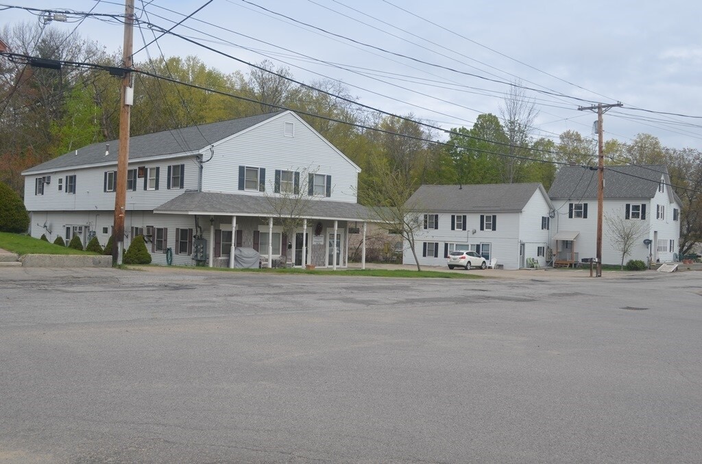 Primary Photo - 143-147 Main Street