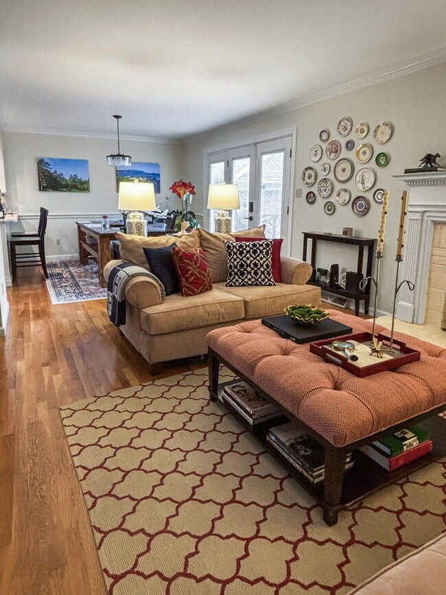 Foto del edificio - 236 Chippendale Cir