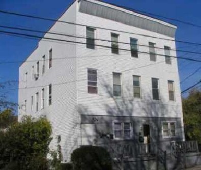 Primary Photo - 134 Windsor Ave