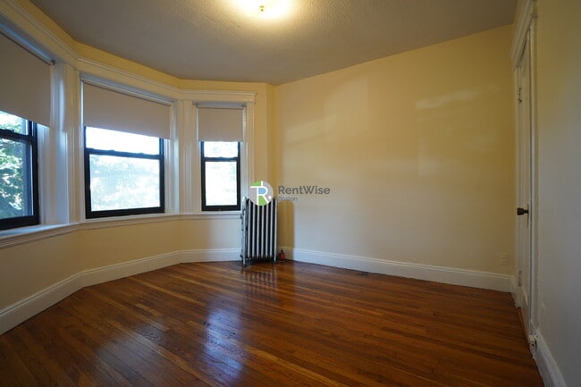 Foto del edificio - 1156 Commonwealth Ave