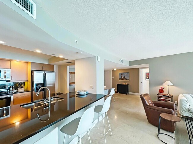 Building Photo - 3000 N Ocean Dr