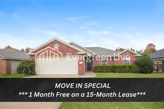 Building Photo - 409 E McCann Rd