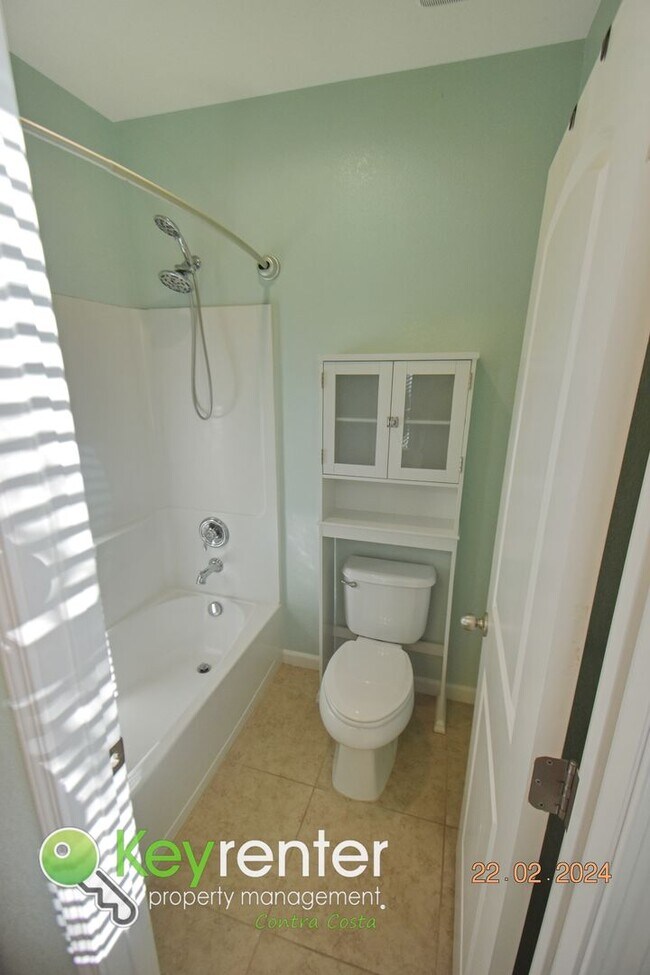 Building Photo - Spacious One-Story Vacaville Home on a Cul-De-Sac!