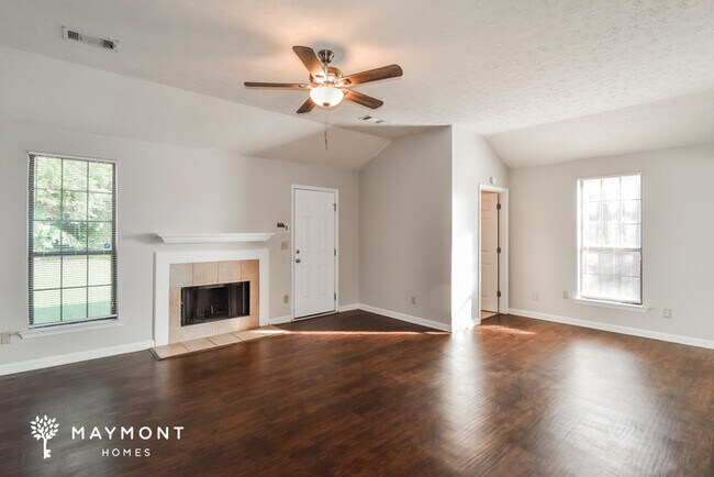 Foto del edificio - 6355 Sandy Ridge Curv