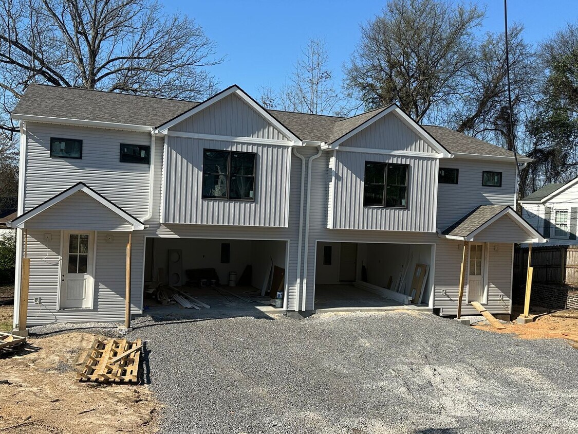Primary Photo - City of Maryville 37803 - New Construction...