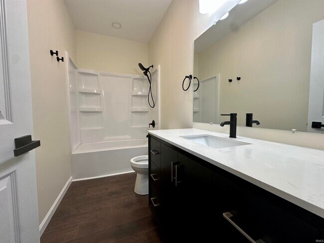 Foto del edificio - 2115 G St