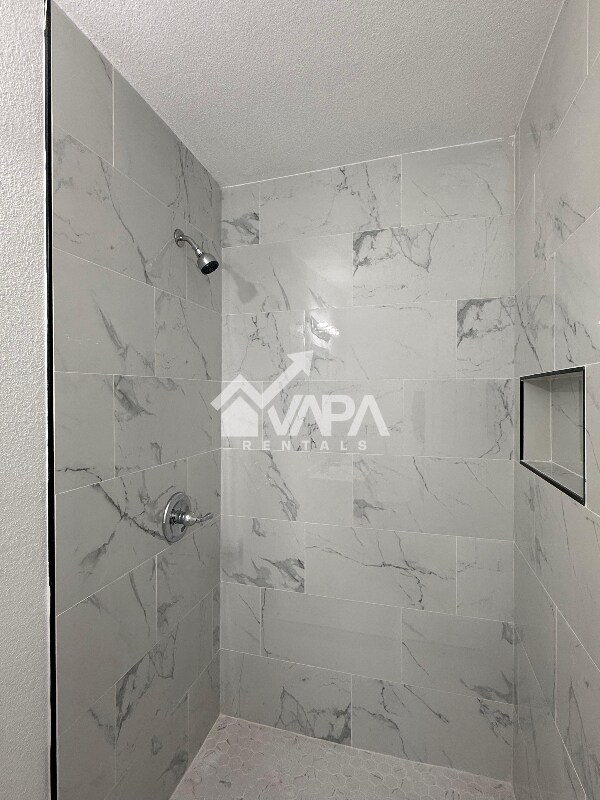 Foto del edificio - 1994 Springvale Dr