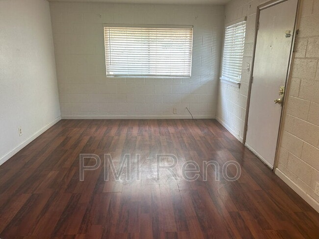 Foto del edificio - 2075 Patton Dr