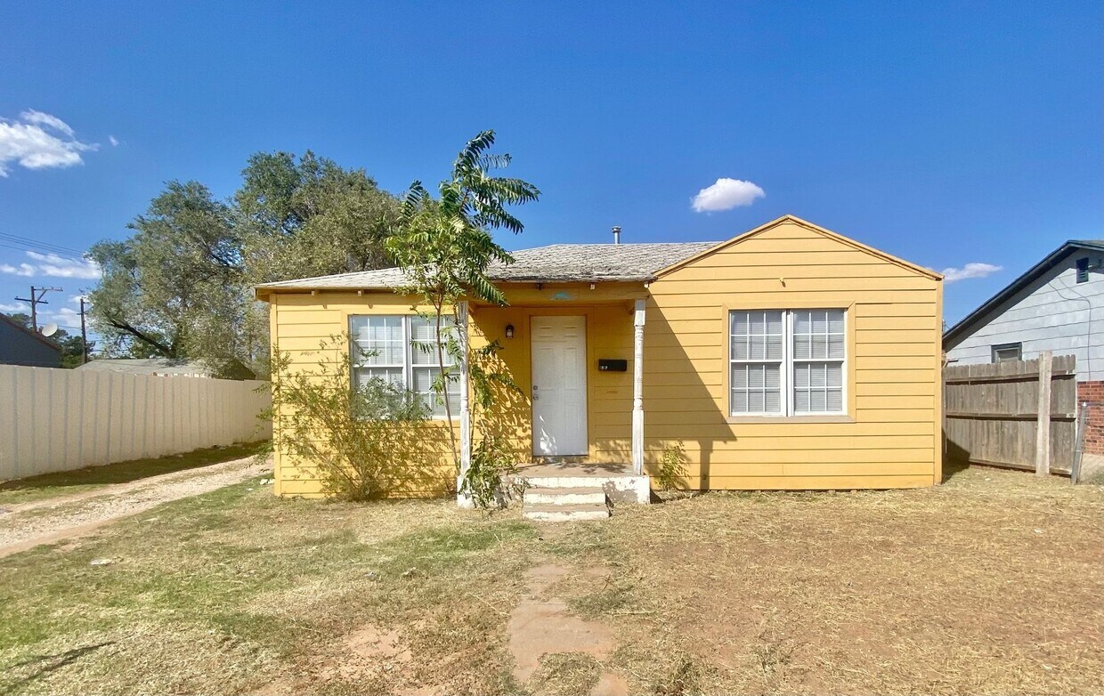 Primary Photo - Coming soon 3 bed 2 bath near Clapp Park