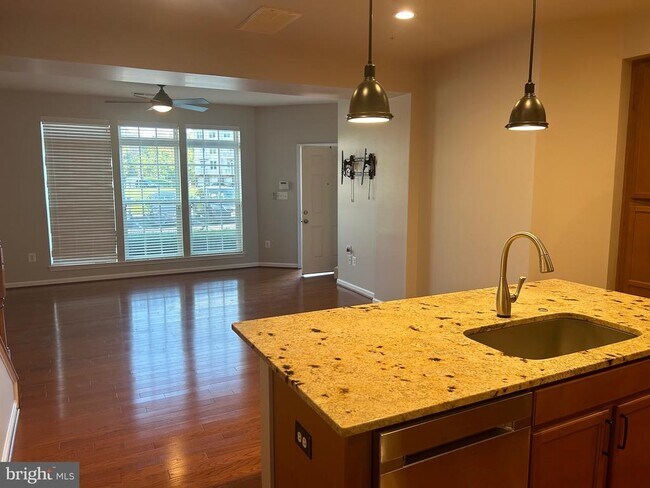 Foto del edificio - 910 Hall Station Dr