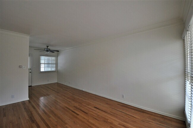 Foto del edificio - 1213 Orange Grove Ave