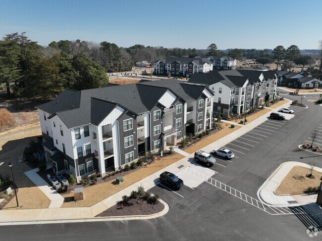 Exterior 3D - Evolve at the Pines