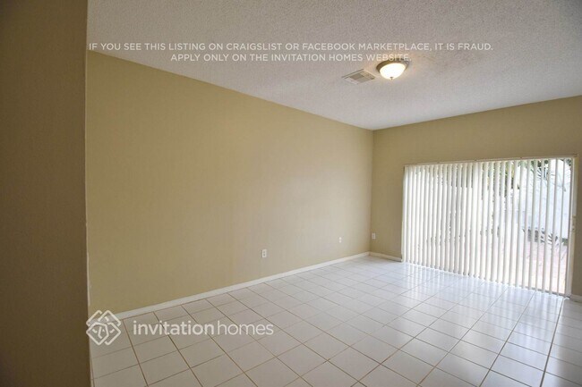 Foto del edificio - 4415 SW 153rd Ave