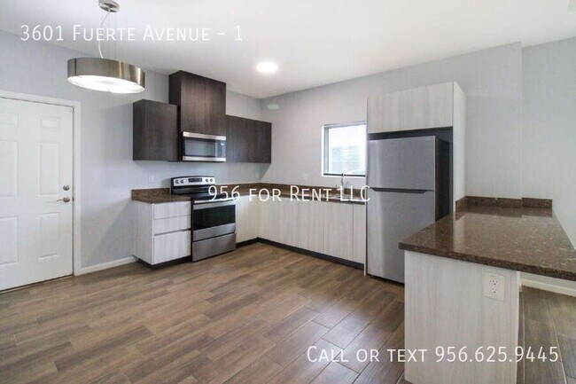 Building Photo - 3601 Fuerte Ave