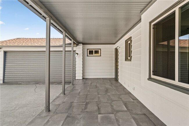 Building Photo - 6515 Kenwater Ave