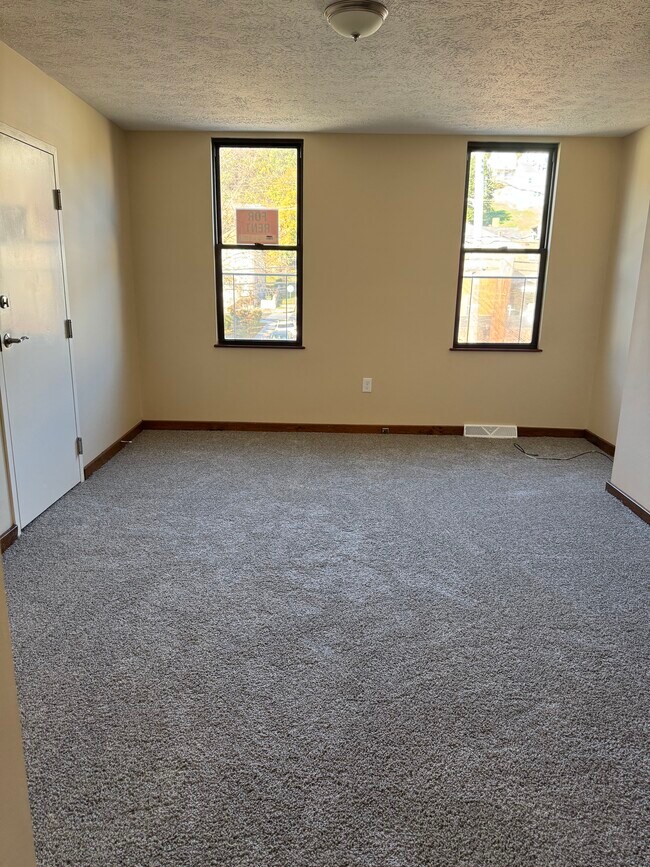 Sala de estar - 834 Evergreen Ave