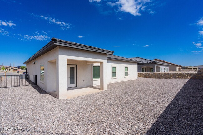 Building Photo - 2756 San Gabriel Dr