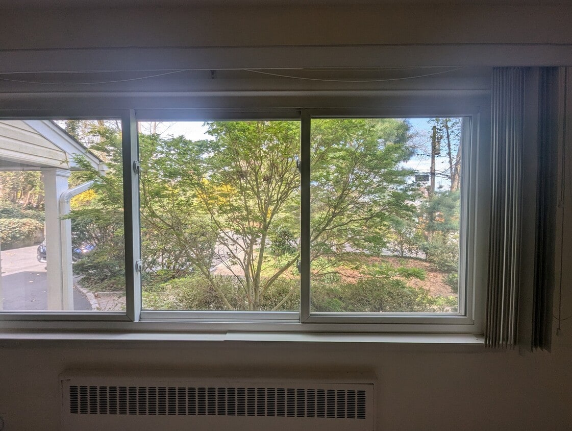 Photo - 22 Gaines St (Huntington, NY)