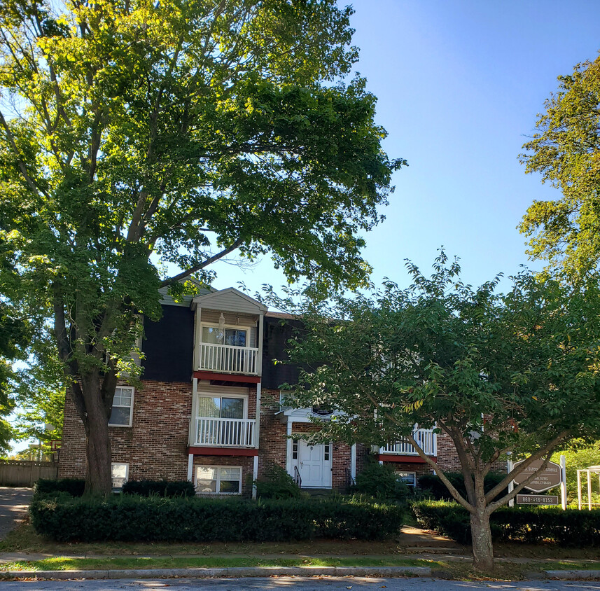 Primary Photo - Bristol Apartments