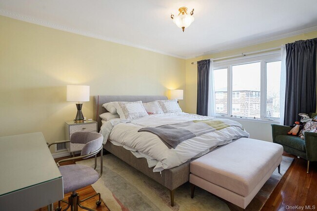 Foto del edificio - 208-44 15th Dr