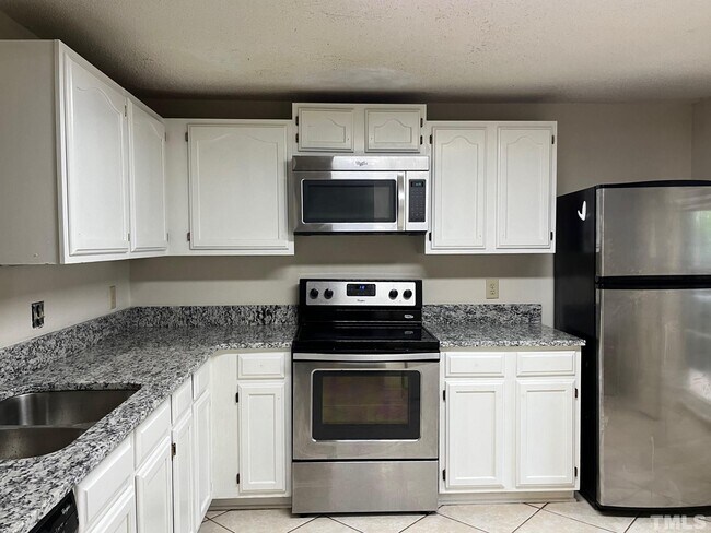Building Photo - 112 E Chalfont Way