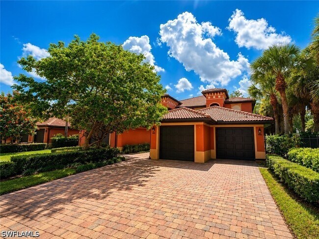 Foto del edificio - 10020 Heather Ln