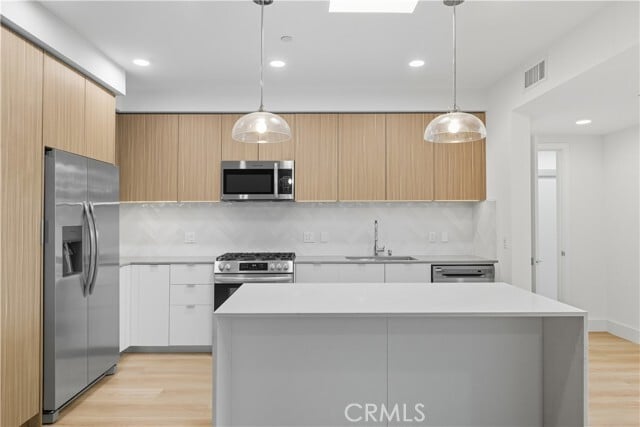 Building Photo - 12078 Guerin St