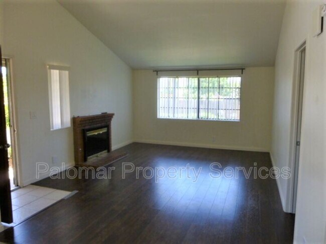 Foto del edificio - 1007 Howard Ave