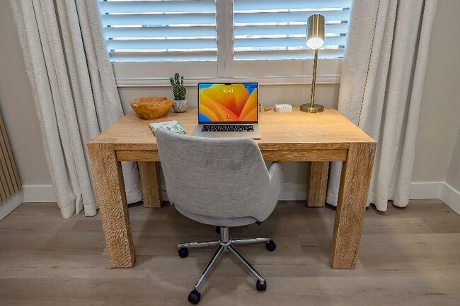 Foto del edificio - 2803 E River Rd