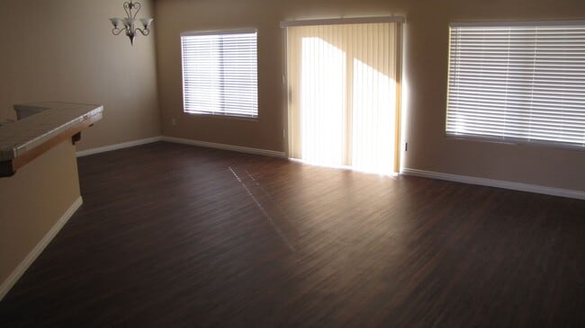 Building Photo - 3711 Campfire Dr