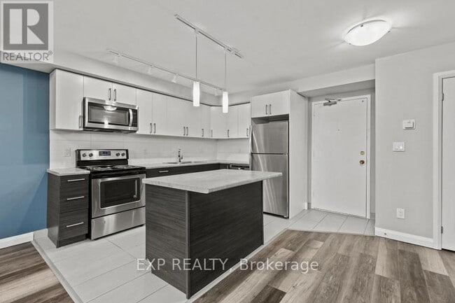 Building Photo - 483 Linwell Rd