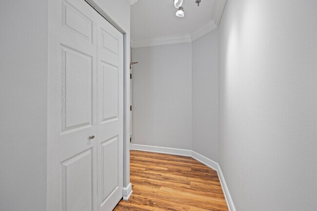 Photo - Unique & Extra Spacious Printers Row 1 Bed + Den! Over 900 Sq Ft! Ready for Move In! Apartment