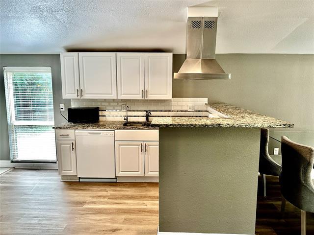 Foto del edificio - 1716 W Mayfield Rd