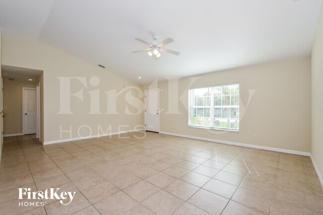 Building Photo - 12246 Helios Ave