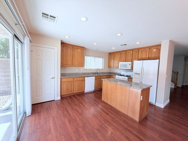 Foto del edificio - Great Upgraded SFH in Southern Highlands